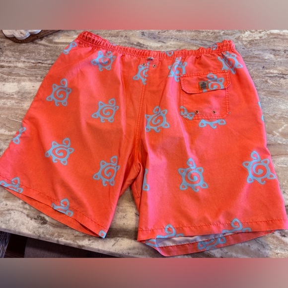 Men’s TURTLESON coral / blue turtle print swim trunks. Size 2XL - Picture 5 of 7